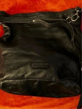 Liebesrind Berlin Navy Blue Leather Messenger Crossbody handbag